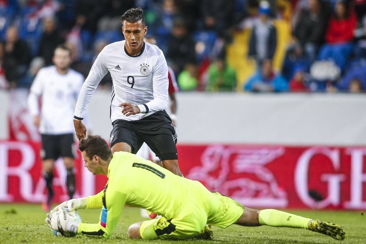 压力巨大!球队备战欧预赛关键战役,稳步上升的简单介绍 压力巨大!球队备战欧预赛关键战役,稳步上升的简单介绍