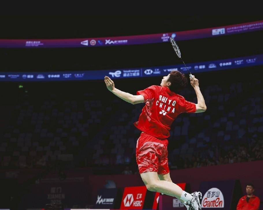 印尼队横扫马来西亚队，石宇奇点燃赛场