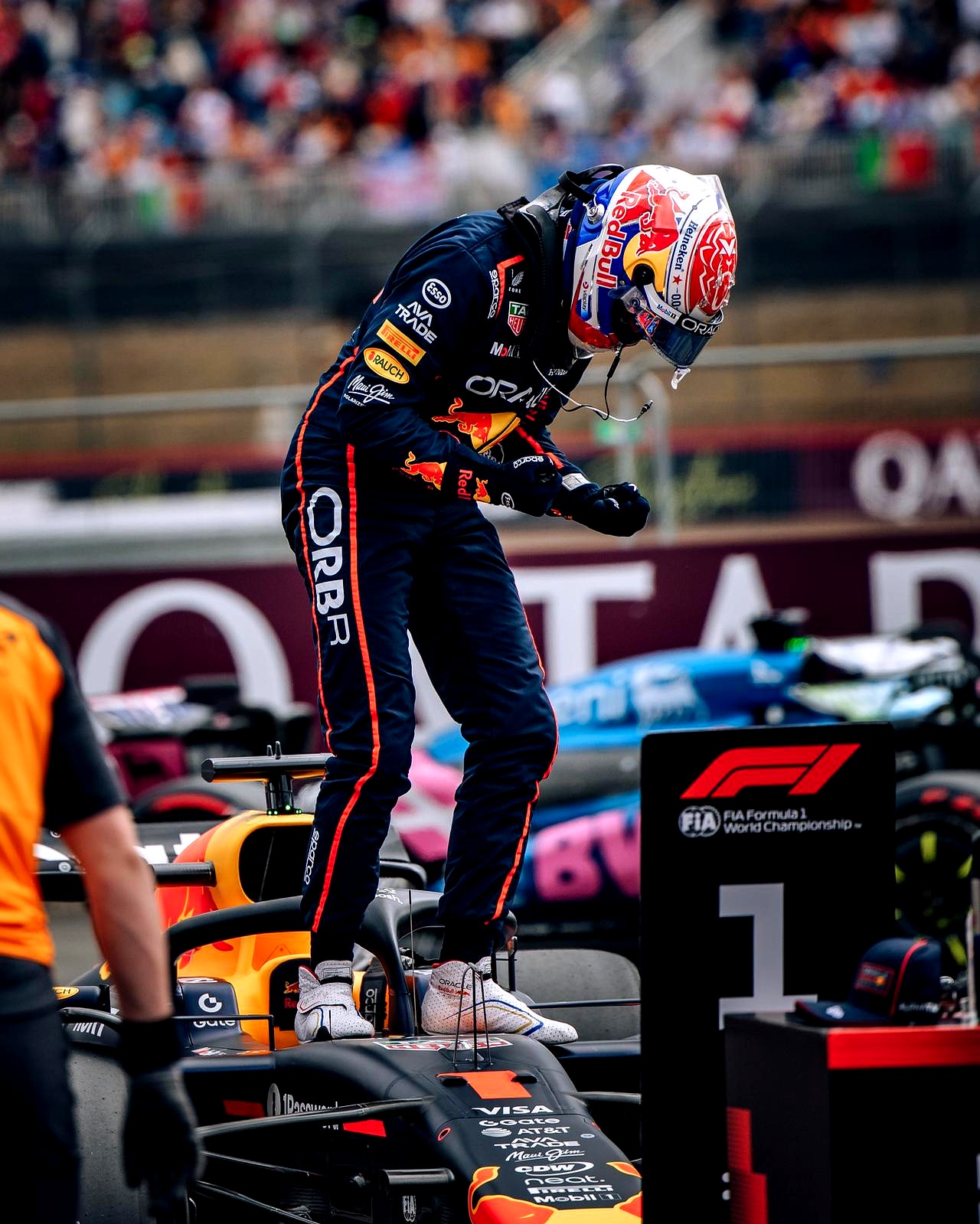 威廉姆斯轻取红牛车队,皮亚斯特里高光表现 威廉姆斯轻取红牛车队,皮亚斯特里高光表现