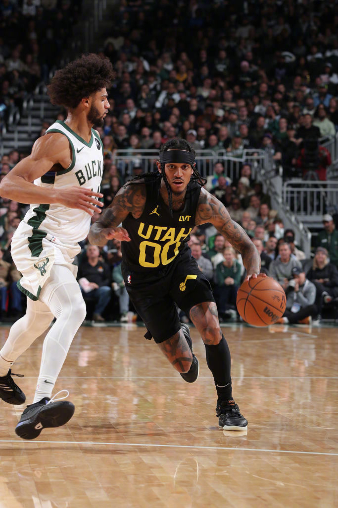 浙江队横扫雄鹿，利拉德统治全场