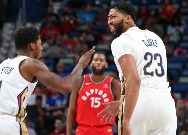 青岛队完胜鹈鹕，利拉德带队取胜