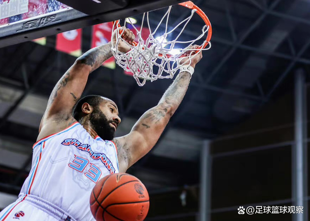 山东队鏖战山西队，麦科勒姆带队取胜